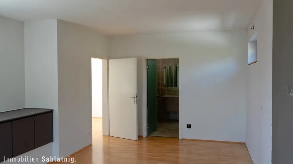 5-Zimmer-Immobilie mieten in Graz – 300 m², € 4.000 – Bild 22 von 36