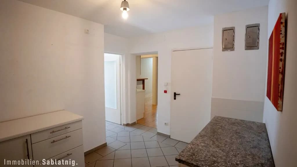 5-Zimmer-Immobilie mieten in Graz – 300 m², € 4.000 – Bild 29 von 36