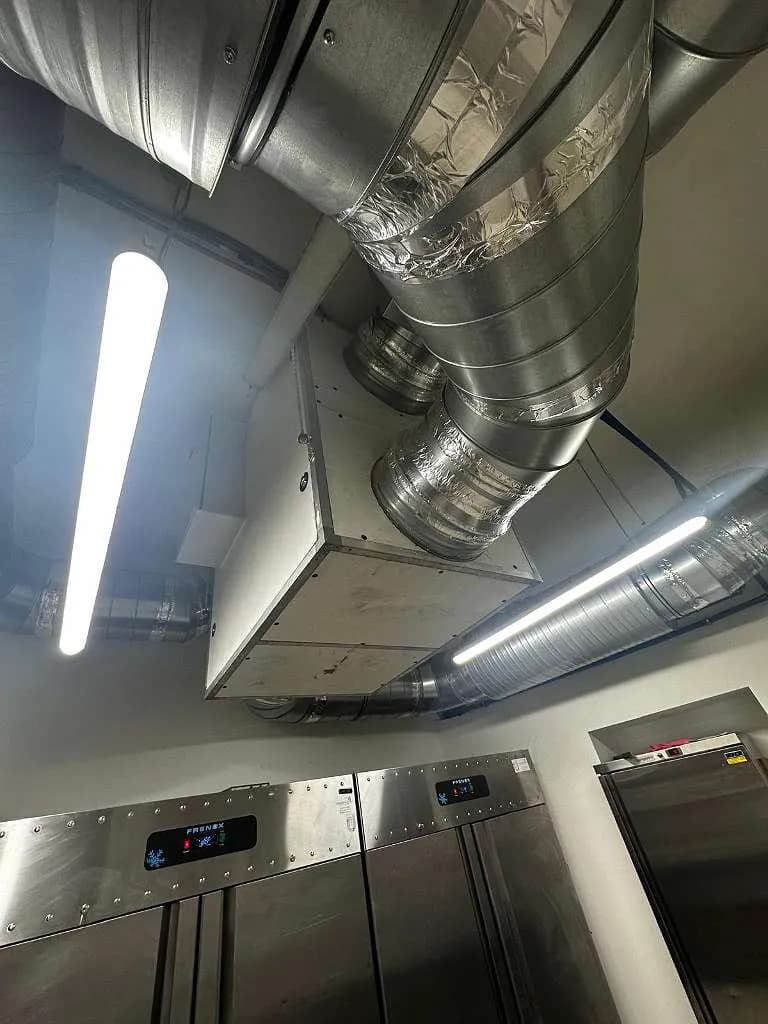 3-Zimmer-Gewerbeimmobilie mieten in Wien – 200 m², € 3.153 – Bild 9 von 12