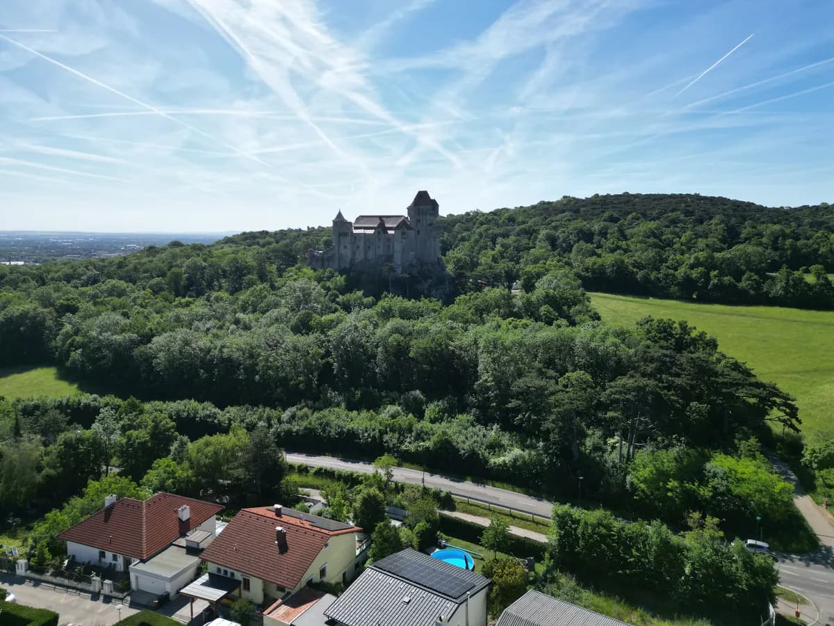 6-Zimmer-Haus kaufen in Mödling – 276 m², € 935.000 – Bild 4 von 11