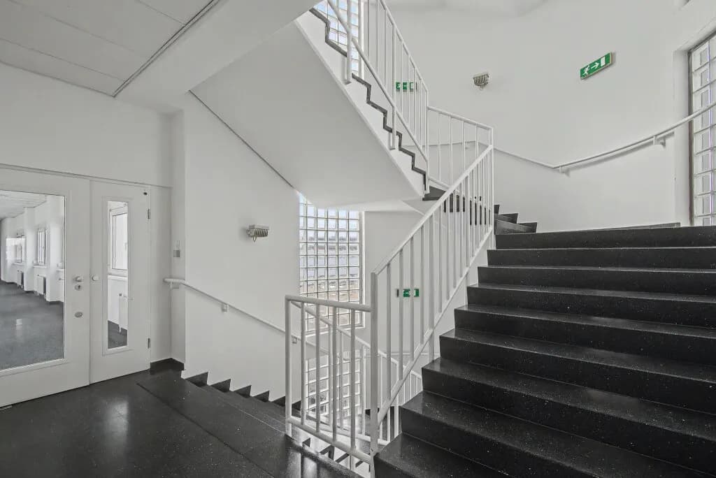 Gewerbeimmobilie mieten in Wien – 158 m², € 10 – Bild 16 von 17