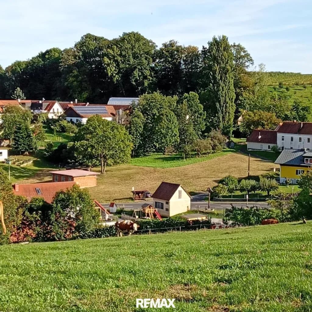 Grundstück kaufen in Südoststeiermark – 3 276 m², € 115.000