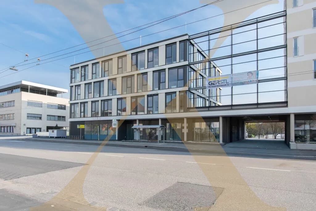 Gewerbeimmobilie mieten in Linz – 122 m², € 1.994