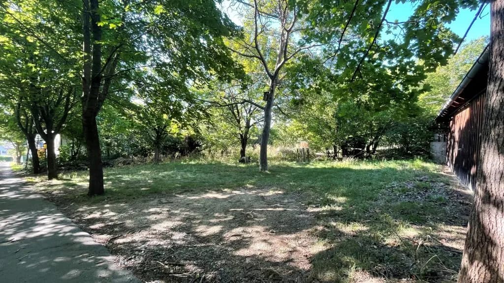 Grundstück kaufen in Wiener Neustadt Land – 1 285 m², € 439.000