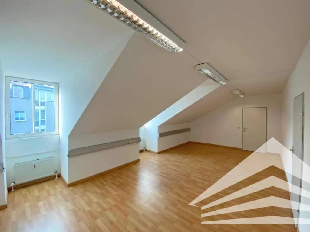 4-Zimmer-Gewerbeimmobilie mieten in Linz – 142 m², € 1.580 – Bild 3 von 7