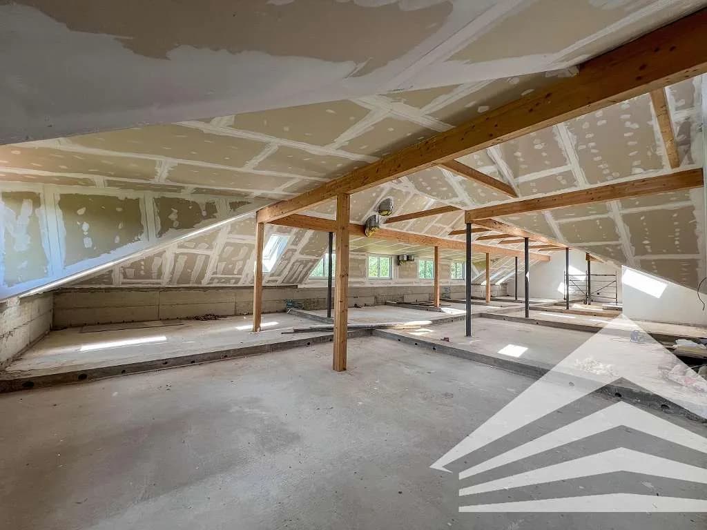 Gewerbeimmobilie mieten in Urfahr-Umgebung – 334 m², € 3.671