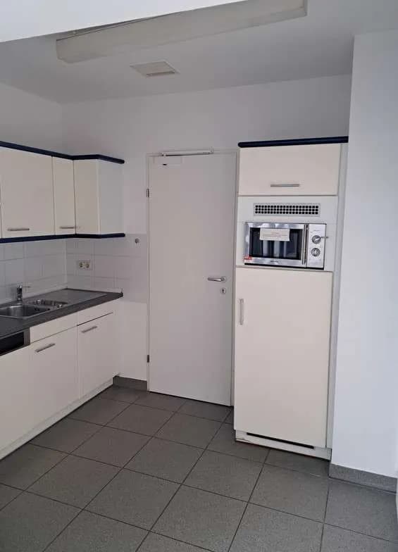 Gewerbeimmobilie mieten in Wien – 341 m², € 5.047 – Bild 3 von 5