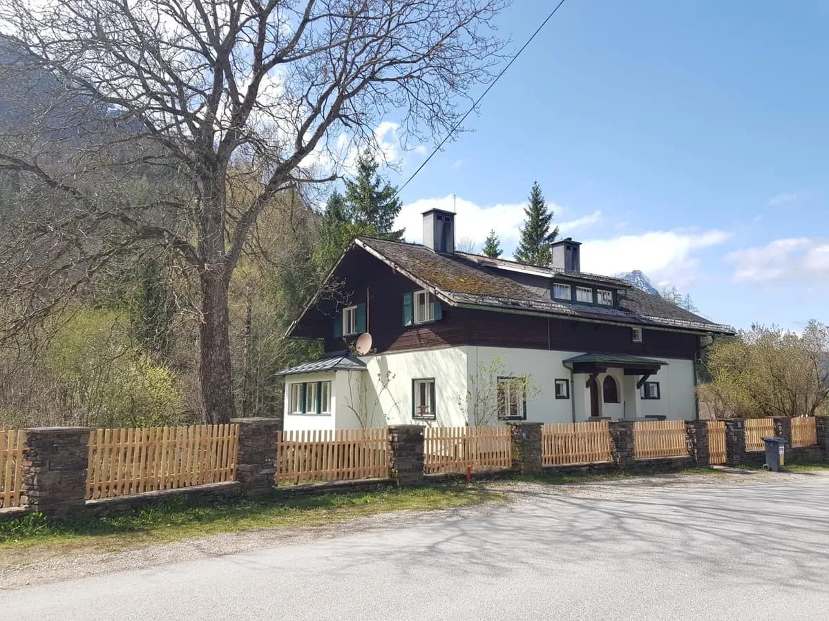 6-Zimmer-Haus mieten in Liezen – 180 m², € 1.575 – Bild 2 von 7