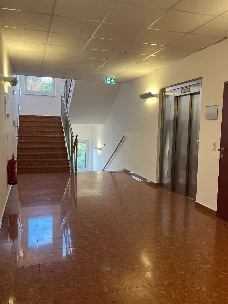 3-Zimmer-Gewerbeimmobilie mieten in Graz – 93 m², € 816 – Bild 8 von 9