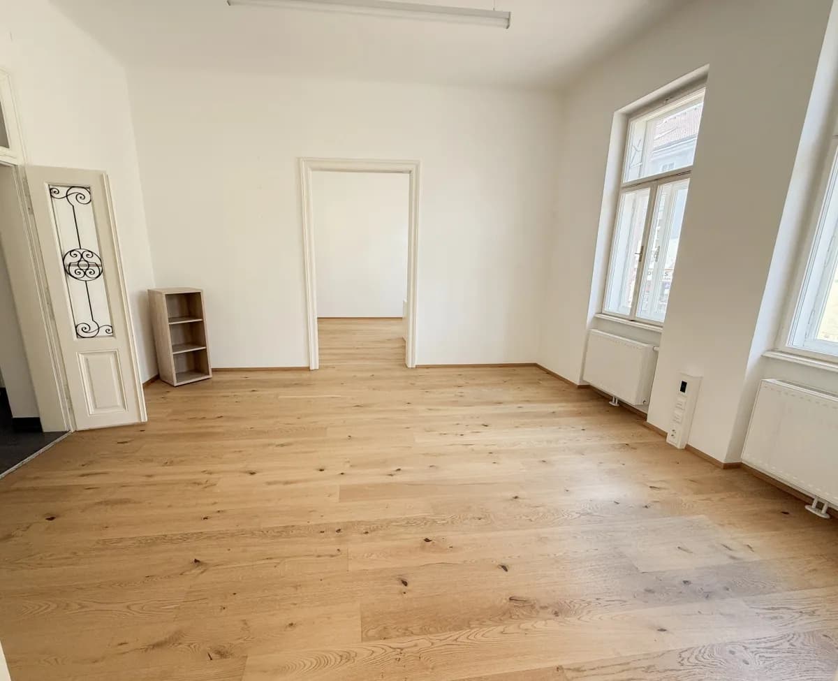 Gewerbeimmobilie kaufen in Wiener Neustadt – 679 m², € 2.750.000 – Bild 2 von 24