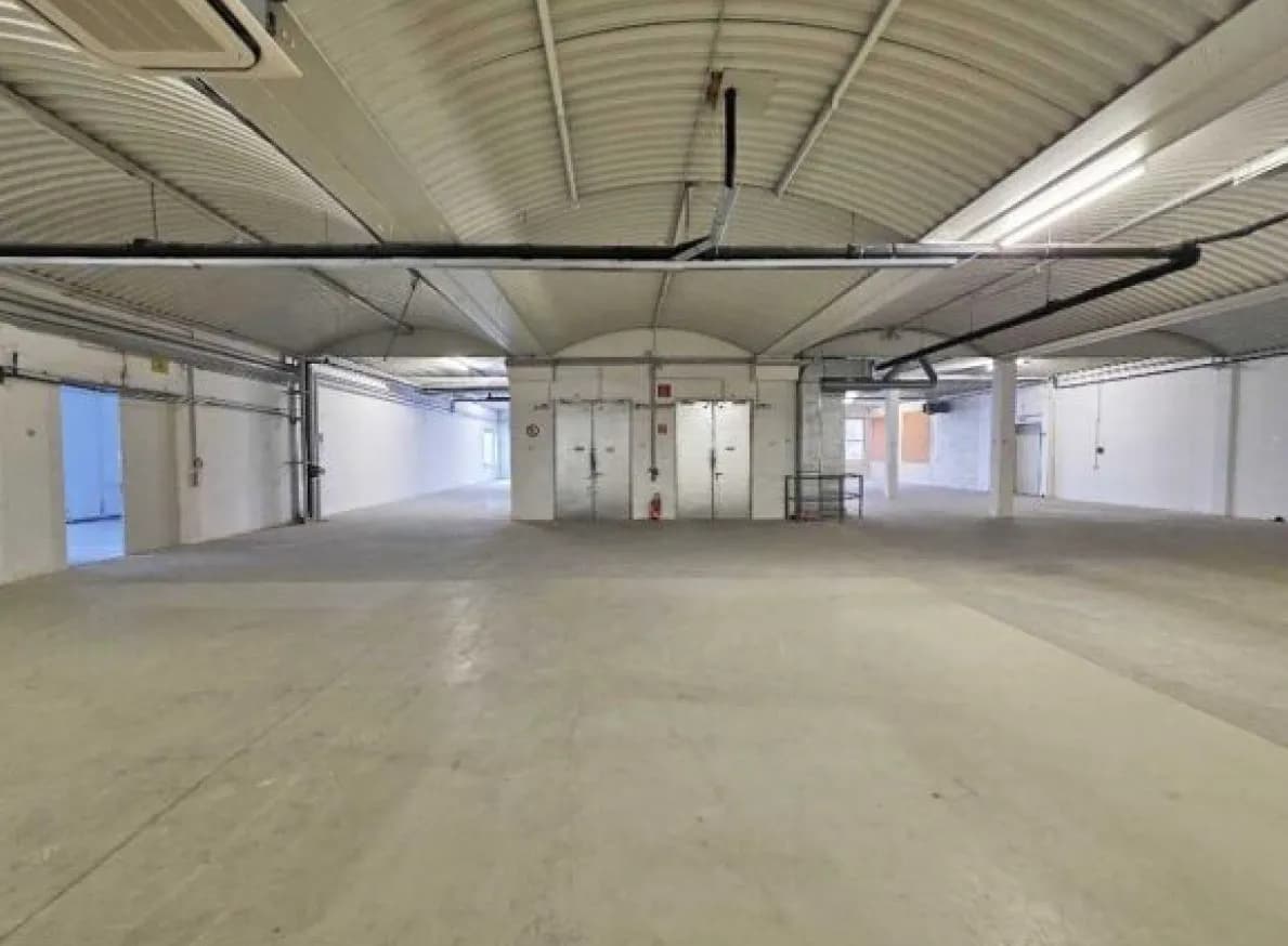Gewerbeimmobilie mieten in Wien – 4 697 m², € 7 – Bild 5 von 11