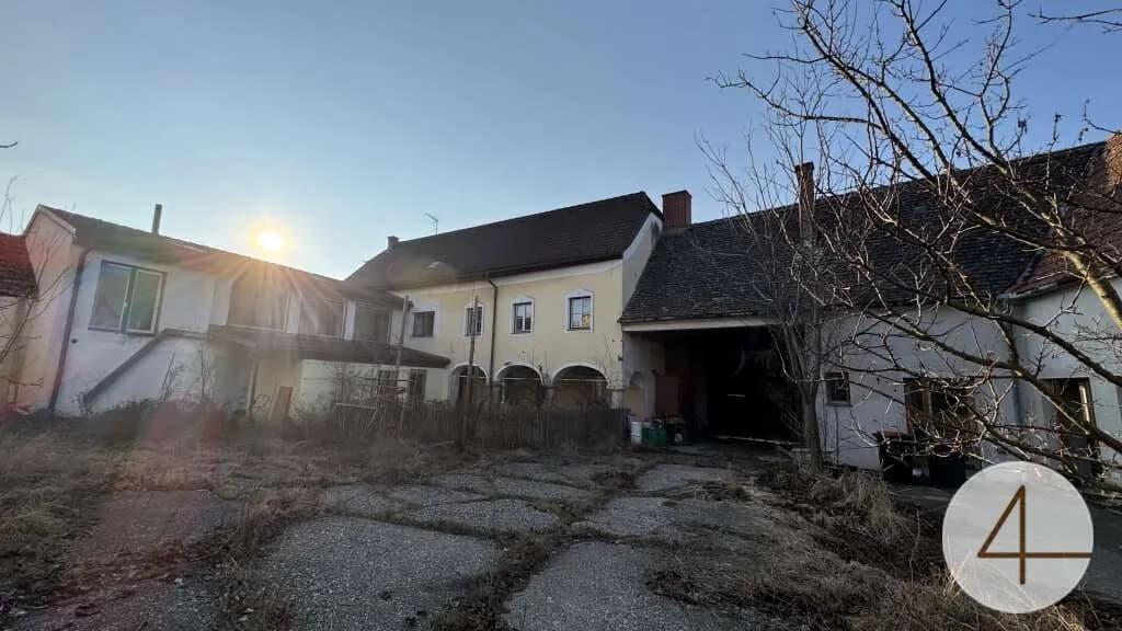 Haus kaufen in Horn – 5 757 m², € 350.000