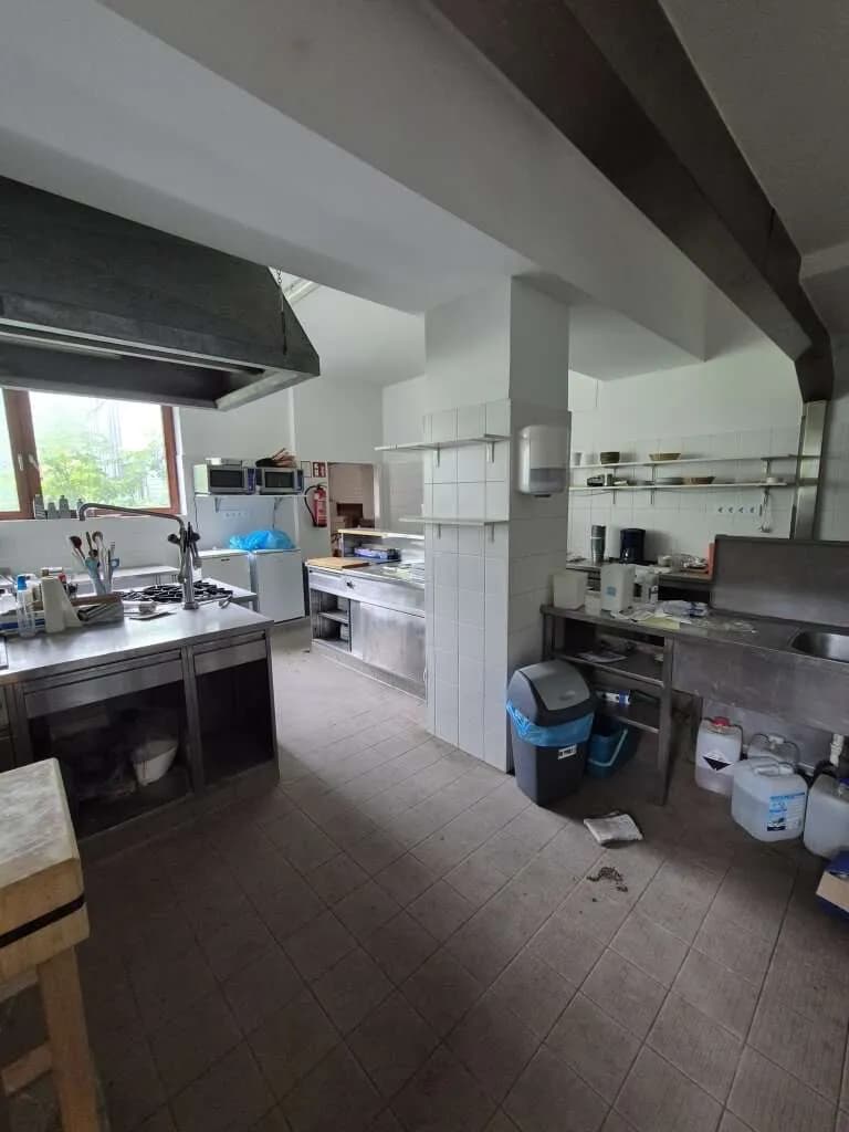 Gewerbeimmobilie kaufen in Neunkirchen – 704 m², € 660.000 – Bild 7 von 40