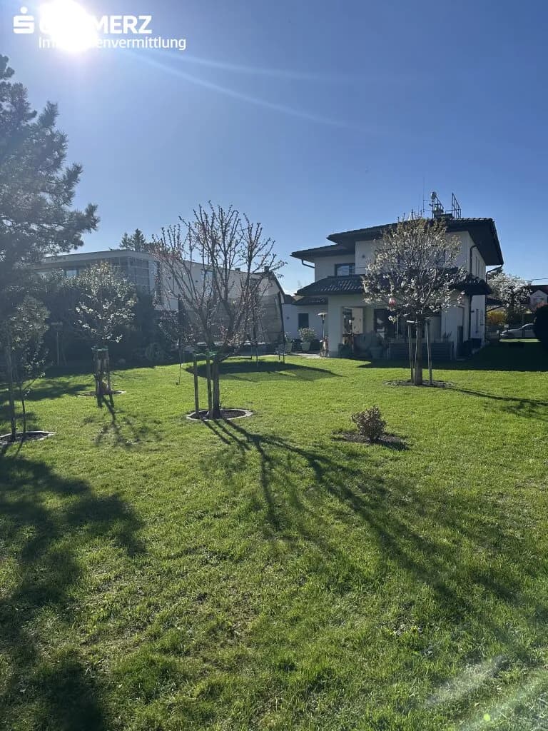 6-Zimmer-Haus kaufen in Bruck an der Leitha – 215 m², € 1.690.000 – Bild 2 von 4
