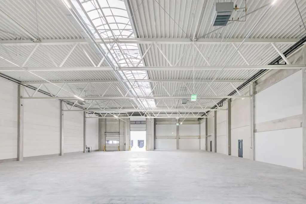 Gewerbeimmobilie mieten in Wien – 1 770 m², € 20.000 – Bild 3 von 7