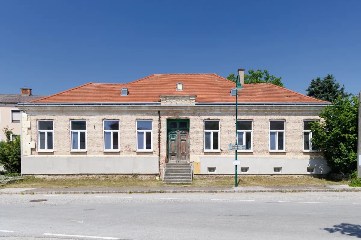 Haus kaufen in Hollabrunn – 194 m², € 279.000