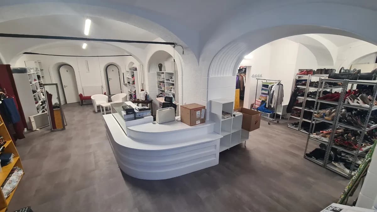 Gewerbeimmobilie mieten in Villach – 111 m², € 752