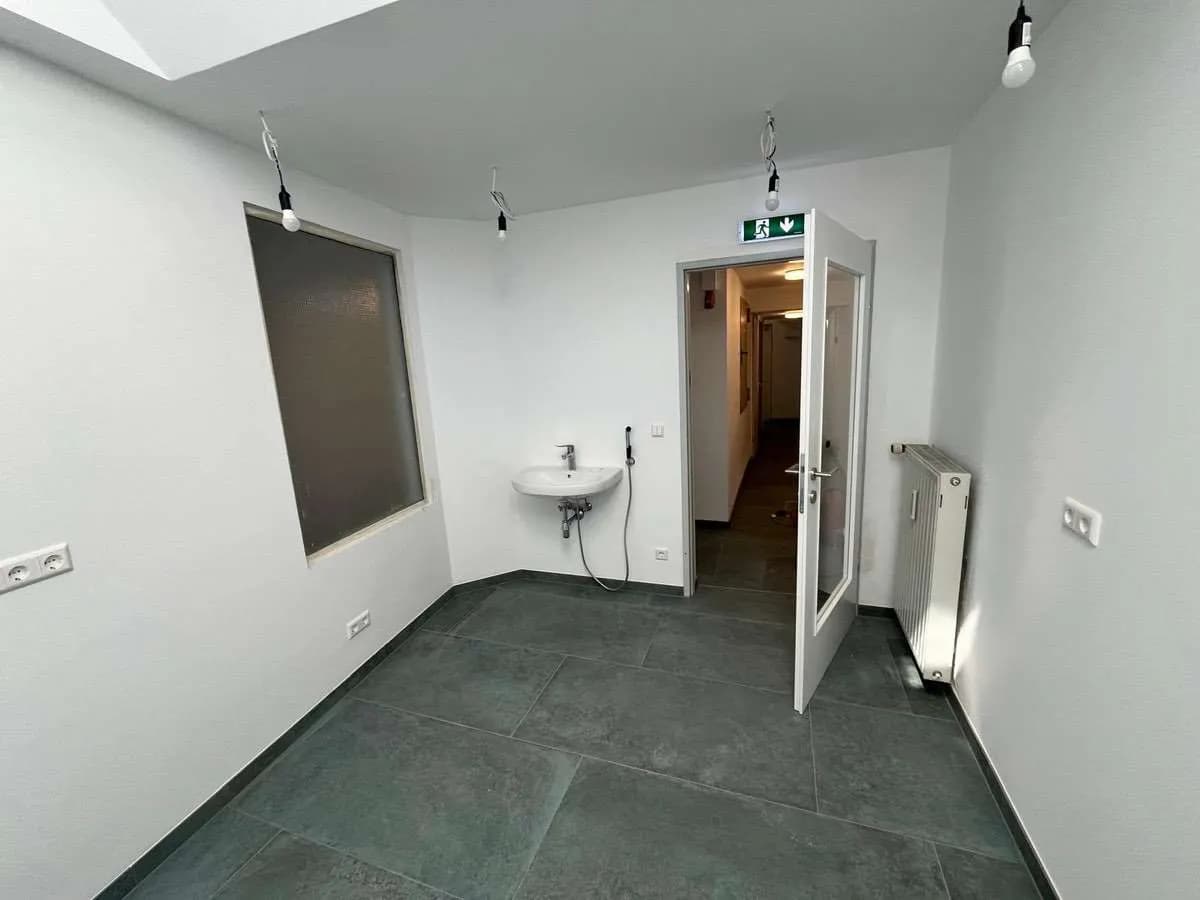 2-Zimmer-Gewerbeimmobilie mieten in Südoststeiermark – 23 m², € 670 – Bild 3 von 7