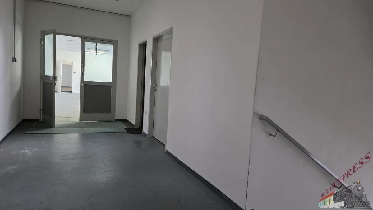 3-Zimmer-Gewerbeimmobilie mieten in Baden – 210 m², € 1.333 – Bild 4 von 11