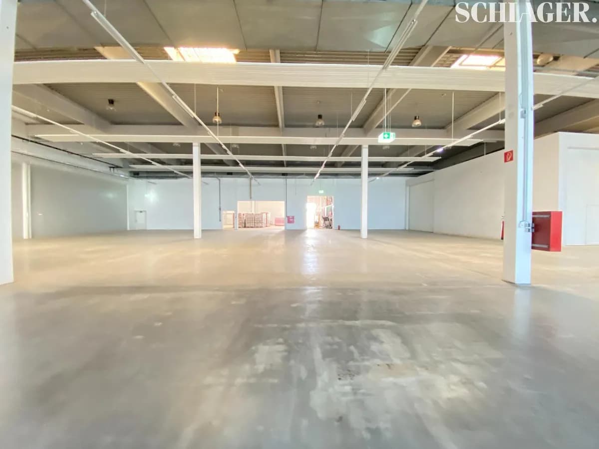 Gewerbeimmobilie mieten in Graz-Umgebung – 2 535 m², € 19.565