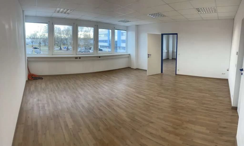 2-Zimmer-Gewerbeimmobilie mieten in Baden – 87 m², € 1.030 – Bild 3 von 5