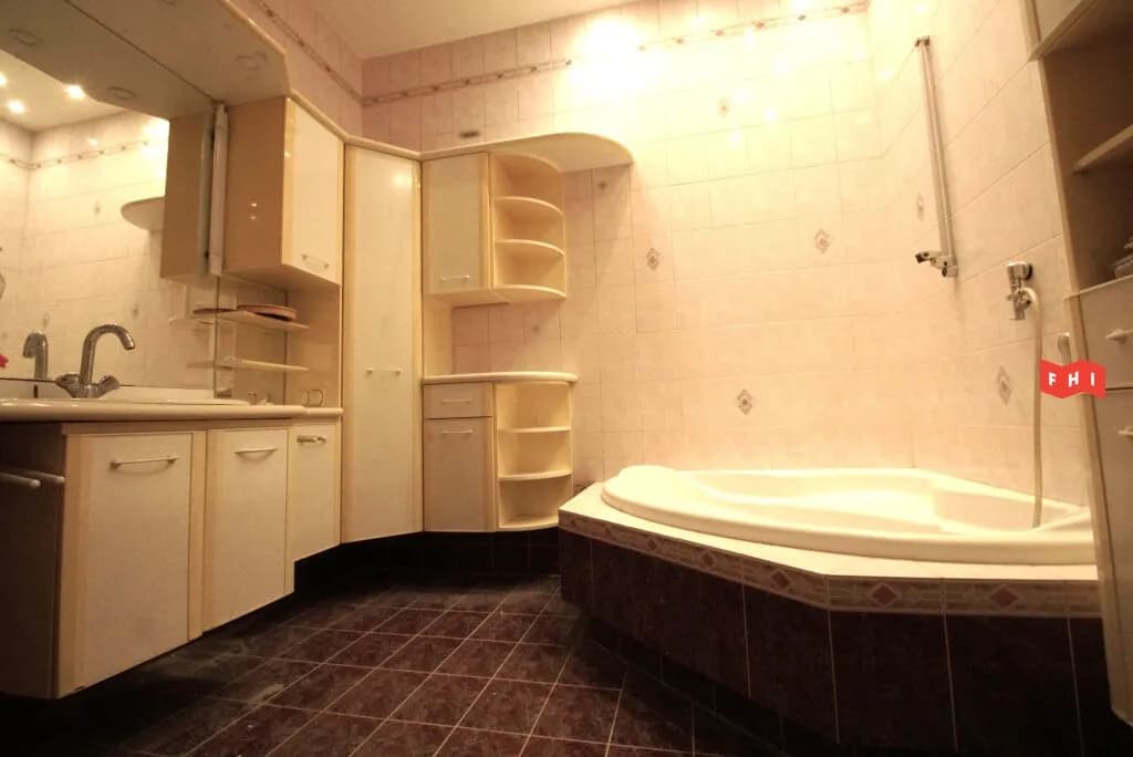 5-Zimmer-Gewerbeimmobilie mieten in Wien – 151 m², € 2.090 – Bild 12 von 14