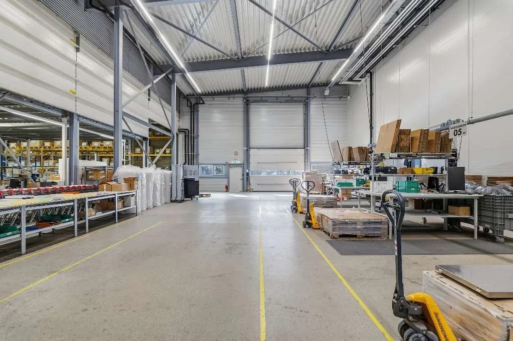 Gewerbeimmobilie mieten in Feldkirch – 4 600 m² – Bild 11 von 25