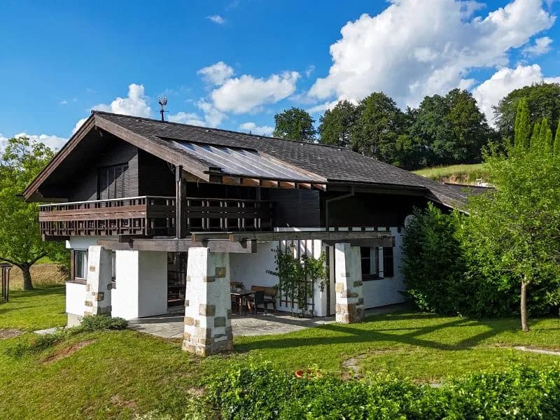 7-Zimmer-Haus kaufen in Vöcklabruck – 130 m², € 1.590.000 – Bild 2 von 12