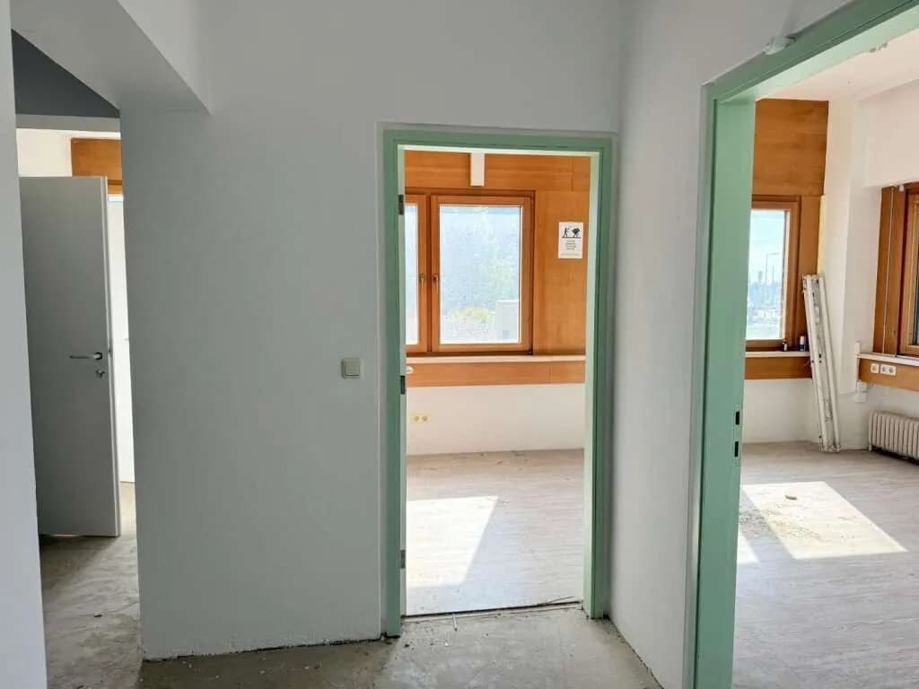 2-Zimmer-Gewerbeimmobilie mieten in Mödling – 138 m², € 1.790 – Bild 2 von 5