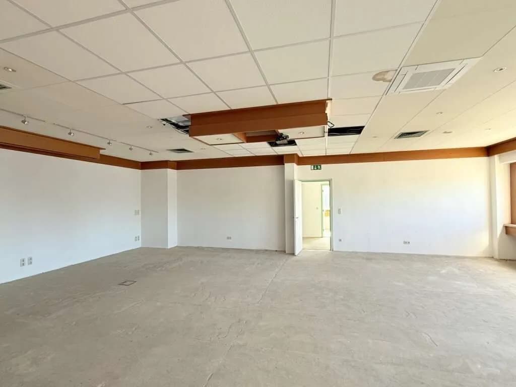2-Zimmer-Gewerbeimmobilie mieten in Mödling – 138 m², € 1.790 – Bild 3 von 5