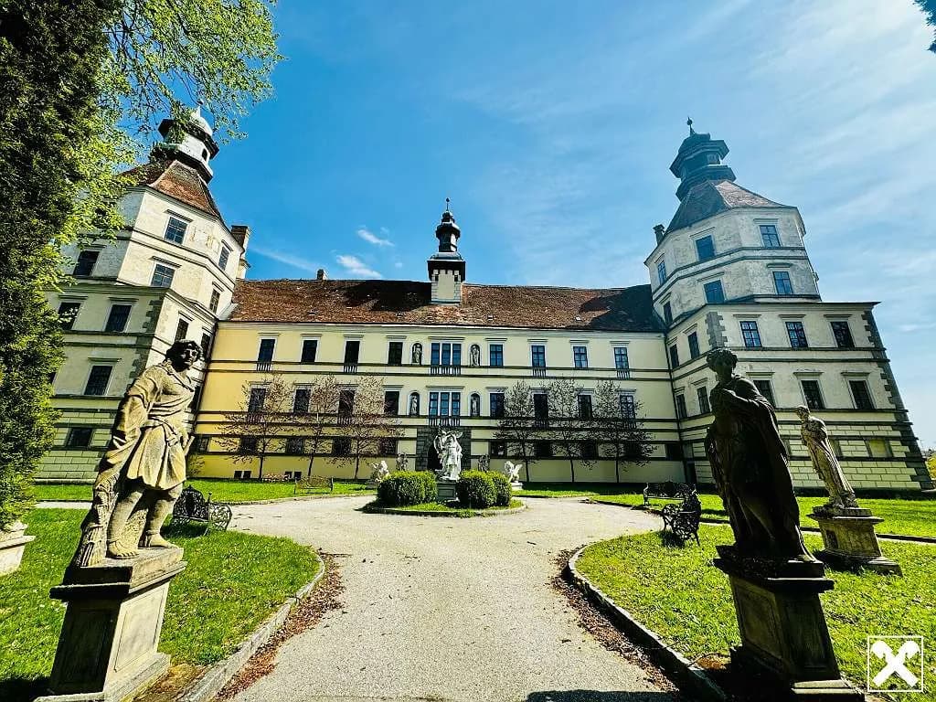 Immobilie kaufen in Zwettl – 5 100 m² – Bild 1 von 19