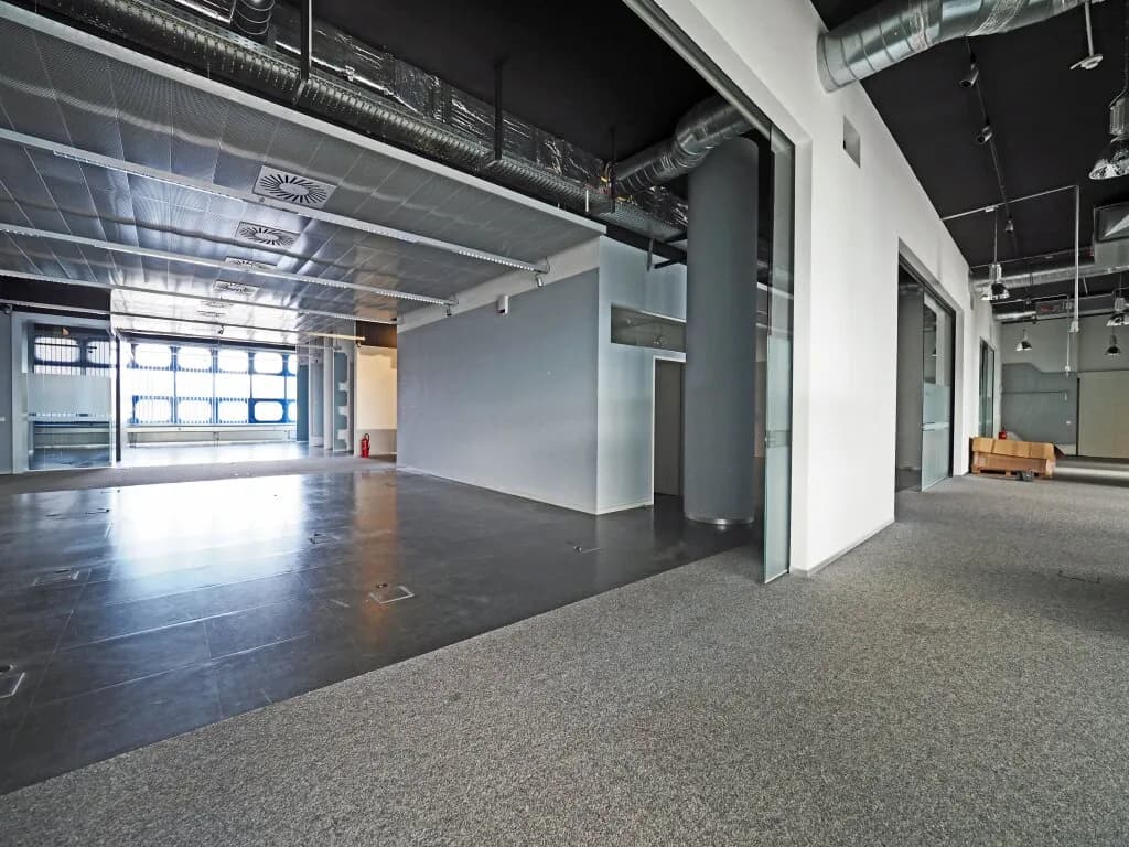 Immobilie mieten in Wien – 859 m², € 24.911 – Bild 2 von 8