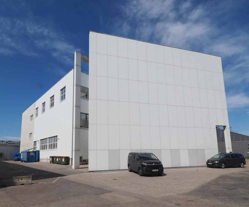 Immobilie mieten in Wien – 4 679 m², € 36.028 – Bild 2 von 29