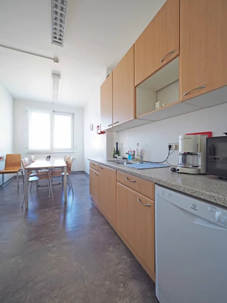 Gewerbeimmobilie mieten in Wien – 806 m², € 23.350 – Bild 13 von 19