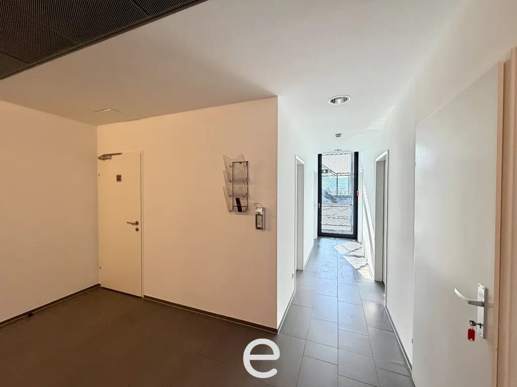 Gewerbeimmobilie mieten in Linz – 14 m², € 392 – Bild 7 von 23