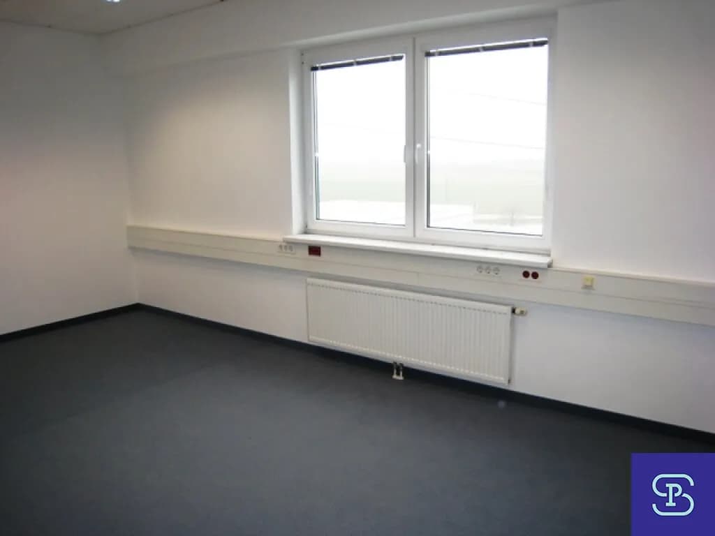 10-Zimmer-Gewerbeimmobilie mieten in Wien – 366 m², € 3.064 – Bild 3 von 7