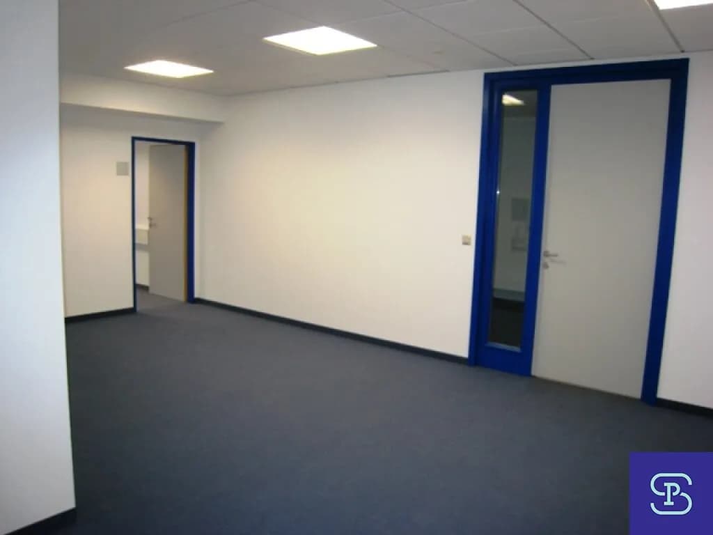 10-Zimmer-Gewerbeimmobilie mieten in Wien – 366 m², € 3.064 – Bild 4 von 7