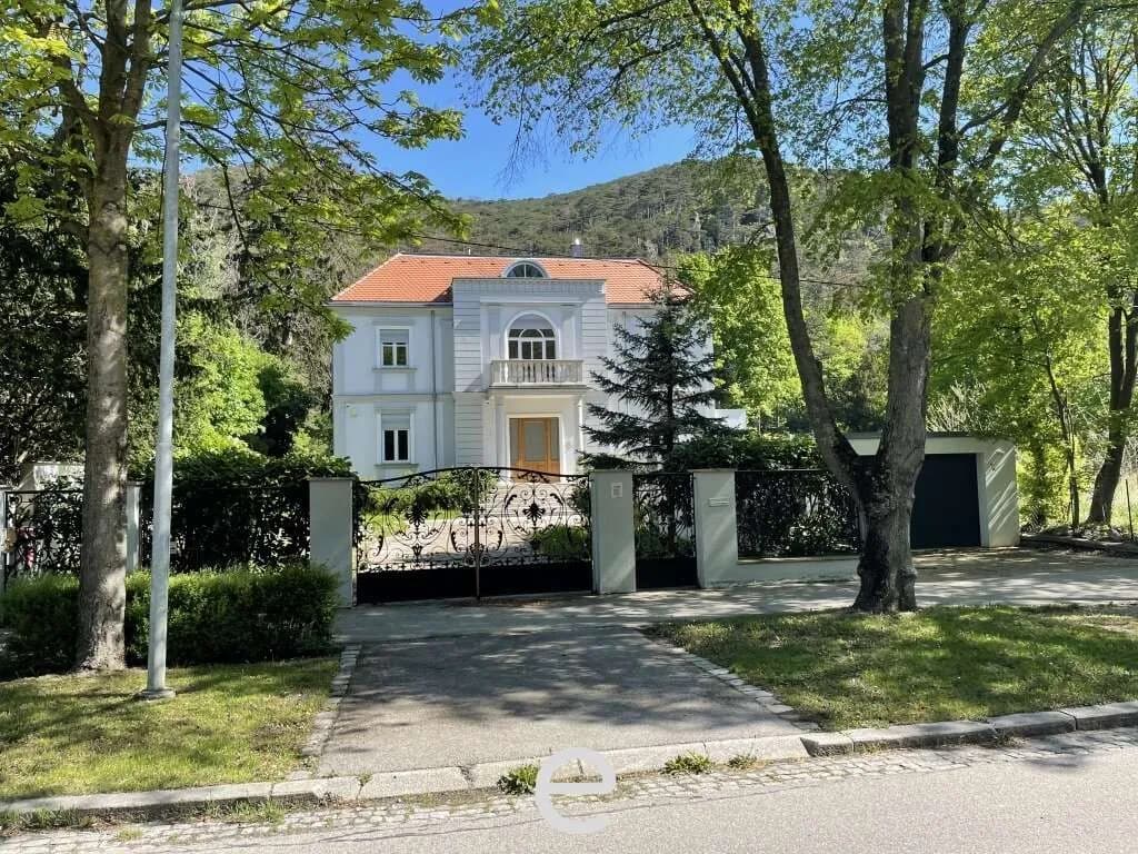 10-Zimmer-Immobilie kaufen in Baden – 516 m², € 3.500.000 – Bild 2 von 21