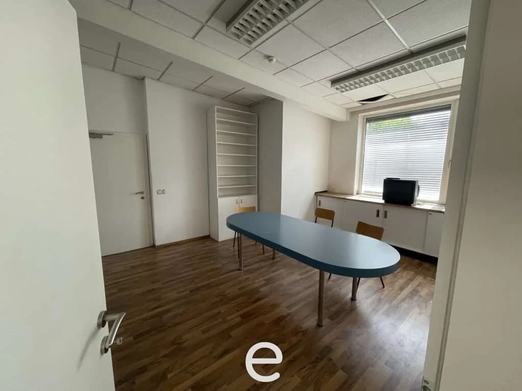 Immobilie mieten in Vöcklabruck – 4 118 m², € 25.000 – Bild 3 von 8