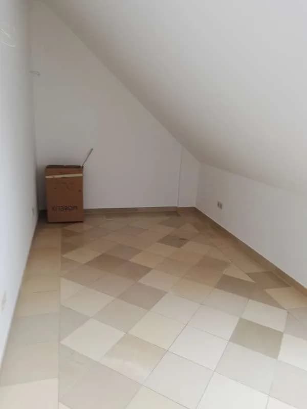 4-Zimmer-Gewerbeimmobilie mieten in Wiener Neustadt – 83 m², € 1.440 – Bild 9 von 12