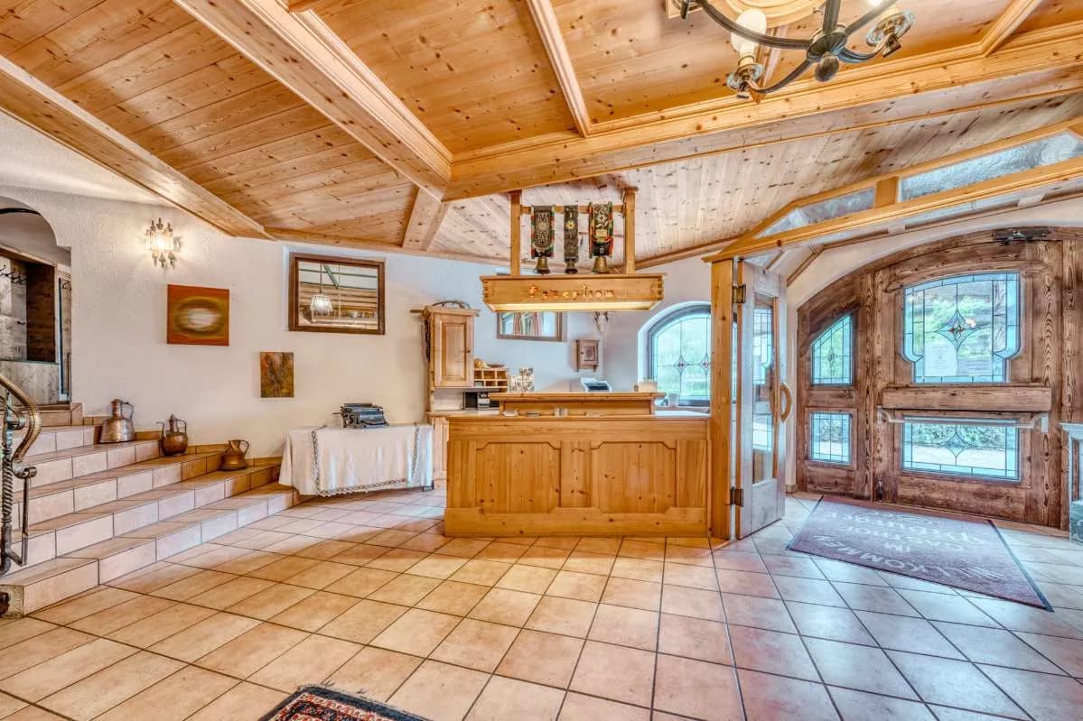 Gewerbeimmobilie kaufen in Imst – 1 888 m², € 1.450.000 – Bild 2 von 123