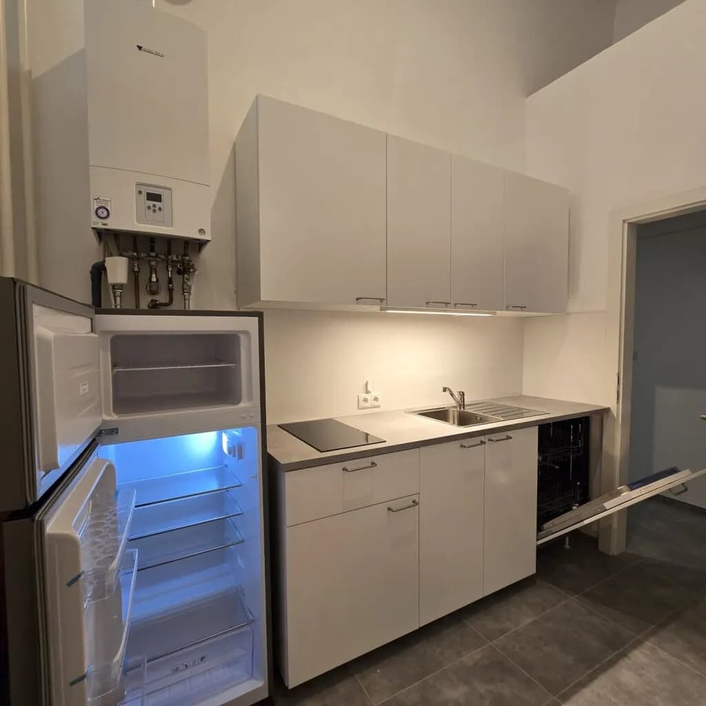 6-Zimmer-Gewerbeimmobilie mieten in Wien – 125 m², € 2.559 – Bild 15 von 35