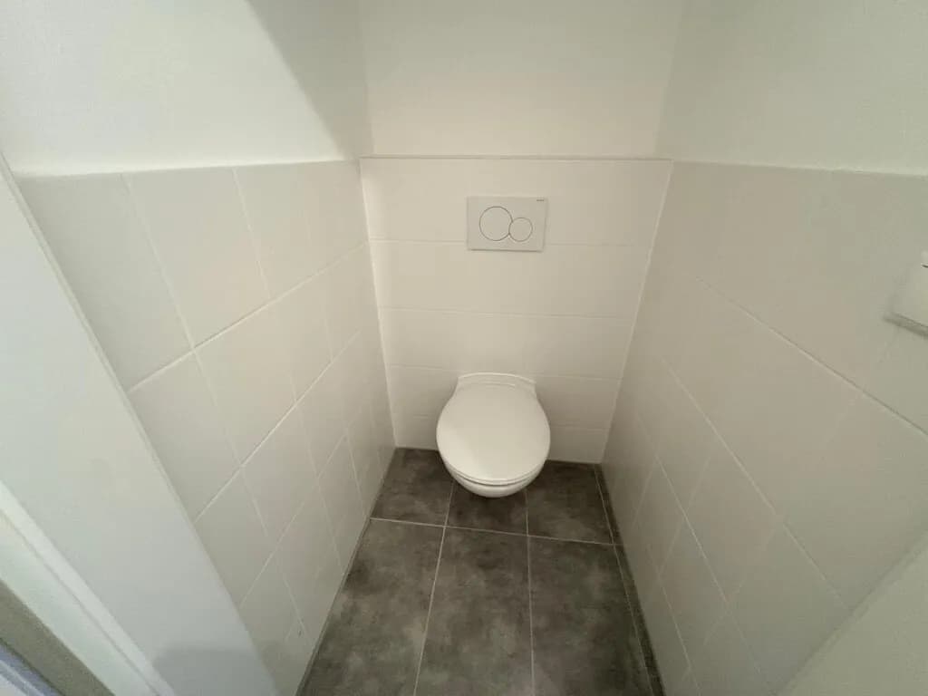 6-Zimmer-Gewerbeimmobilie mieten in Wien – 125 m², € 2.559 – Bild 33 von 35