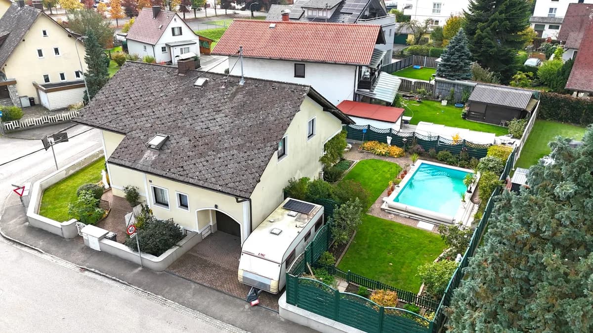Haus kaufen in Vöcklabruck – 220 m², € 690.000