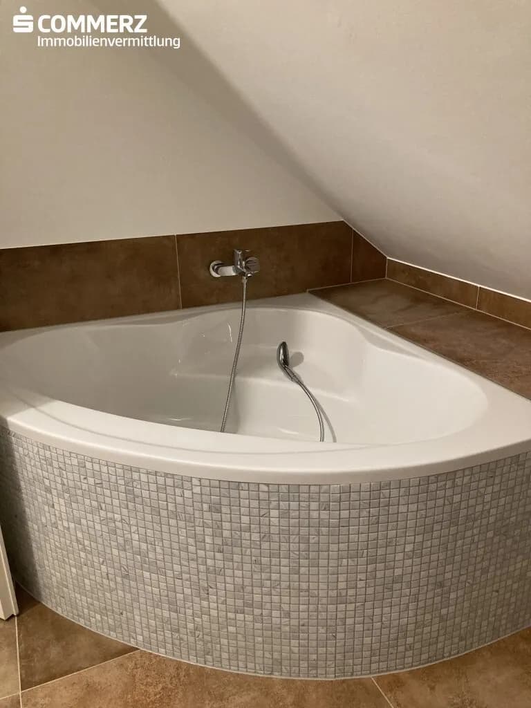2-Zimmer-Wohnung kaufen in Neunkirchen – 66,3 m², € 169.000 – Bild 6 von 9