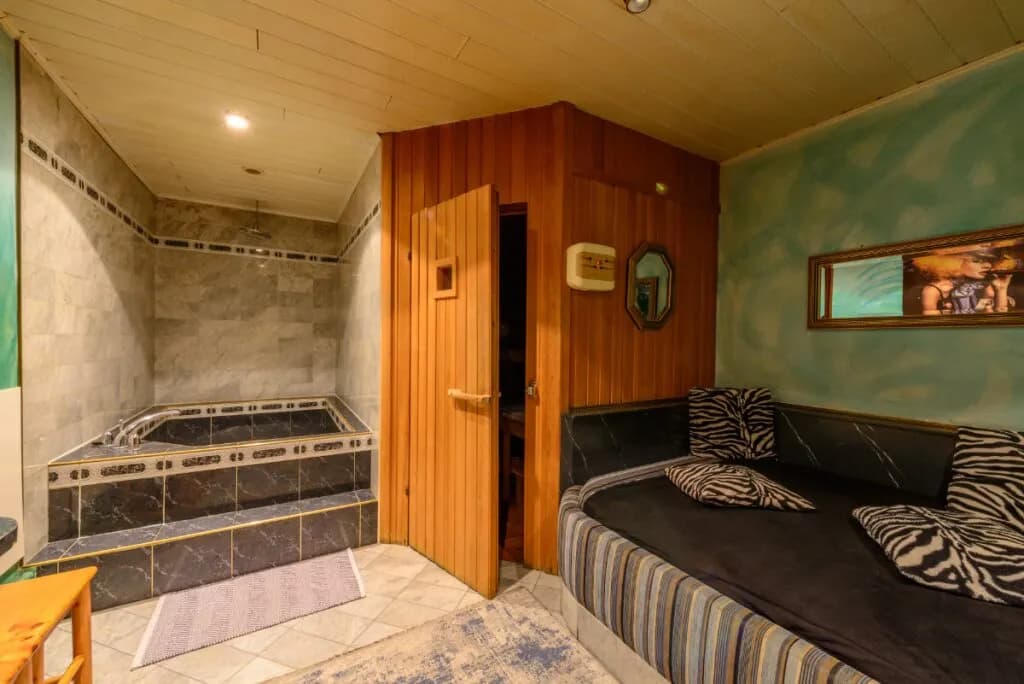 Immobilie kaufen in Gmunden – 1 167 m², € 1.990.000 – Bild 2 von 24
