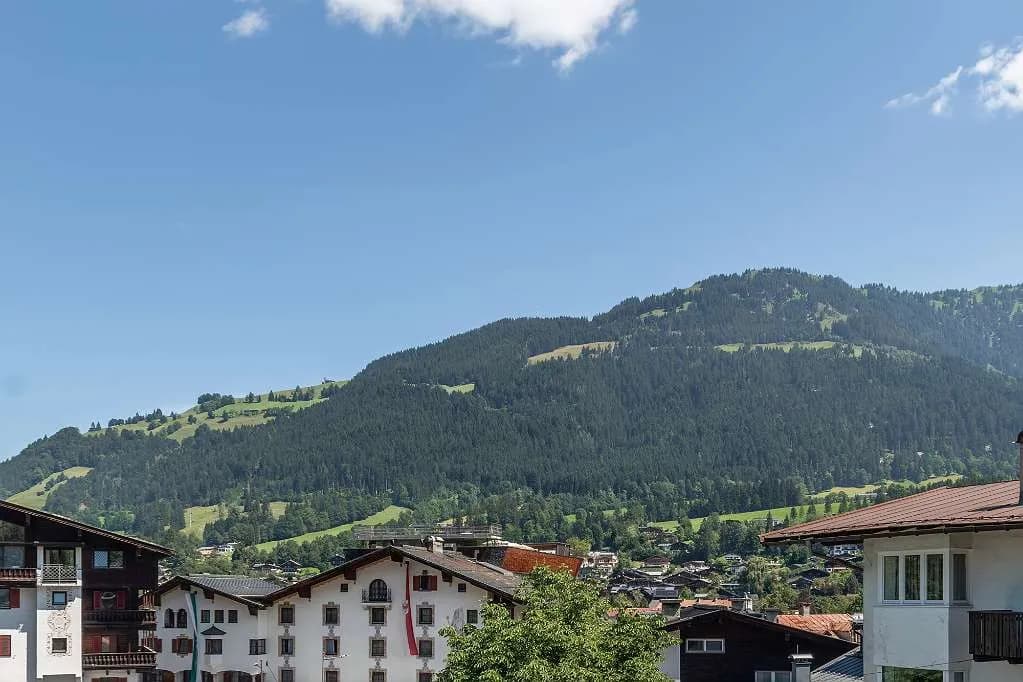 3-Zimmer-Wohnung kaufen in Kitzbühel – 97 m², € 2.750.000 – Bild 7 von 7