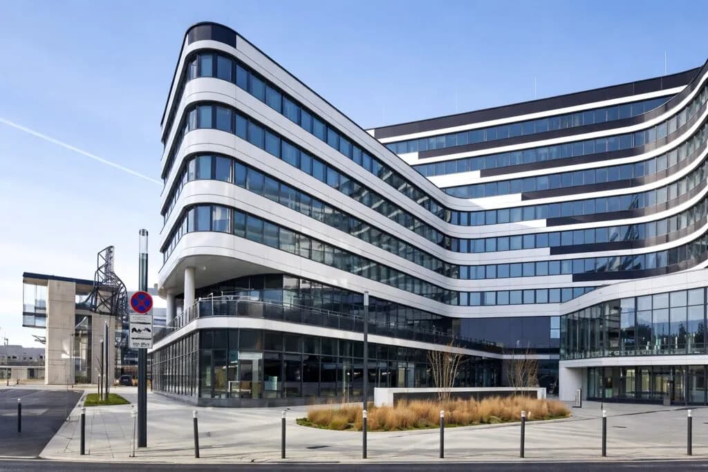 Gewerbeimmobilie mieten in Bruck an der Leitha – 375 m², € 20