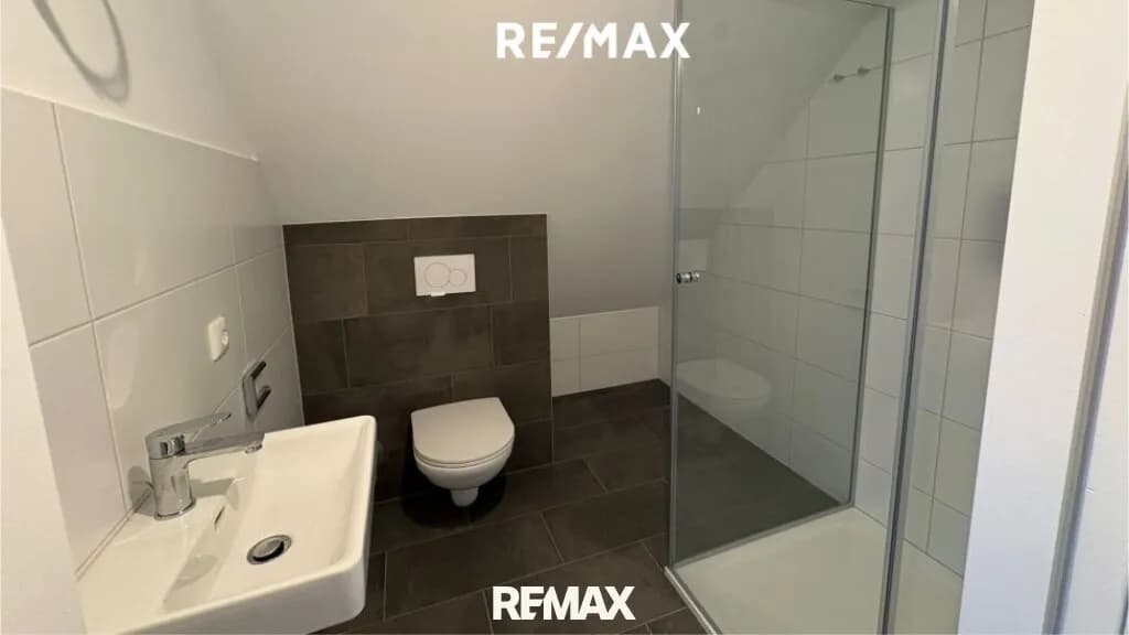 4-Zimmer-Wohnung mieten in Gmunden – 124 m², € 1.755 – Bild 11 von 14