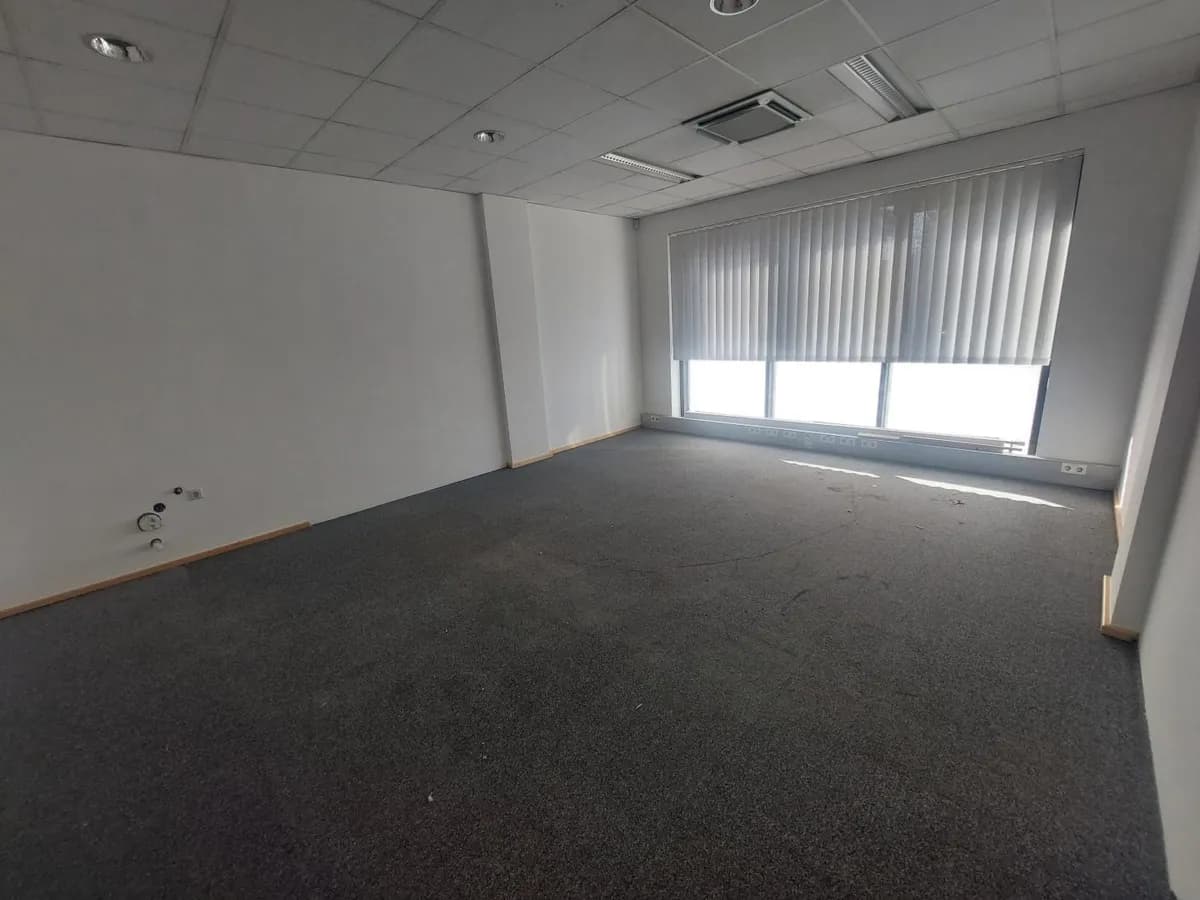 Gewerbeimmobilie mieten in Wels – 30 m², € 515 – Bild 3 von 7